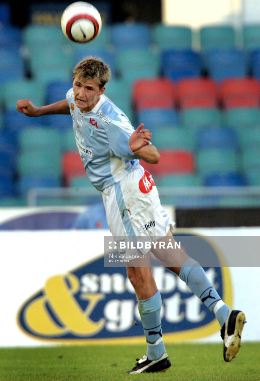 Fotboll, Allsvenskan, H‰cken-Malmˆ: Peter Abelsson, Malmˆ.