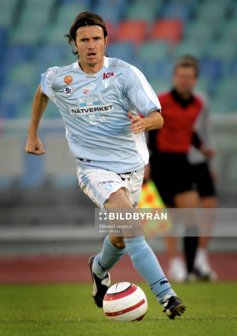 Fotboll, Allsvenskan, H‰cken-Malmˆ: Yksel Osmanovski, Malmˆ.