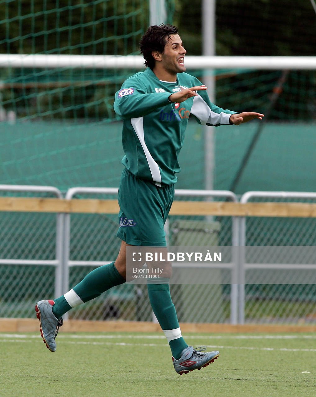 Mahmod Hejazi, Väsby