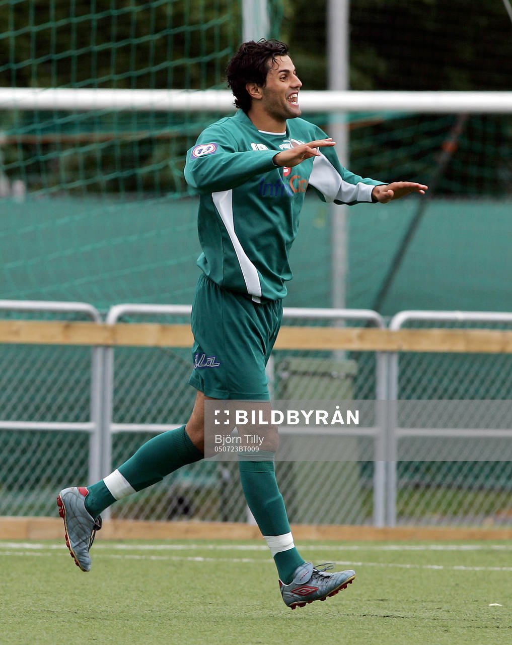 Mahmod Hejazi, Väsby, jubel