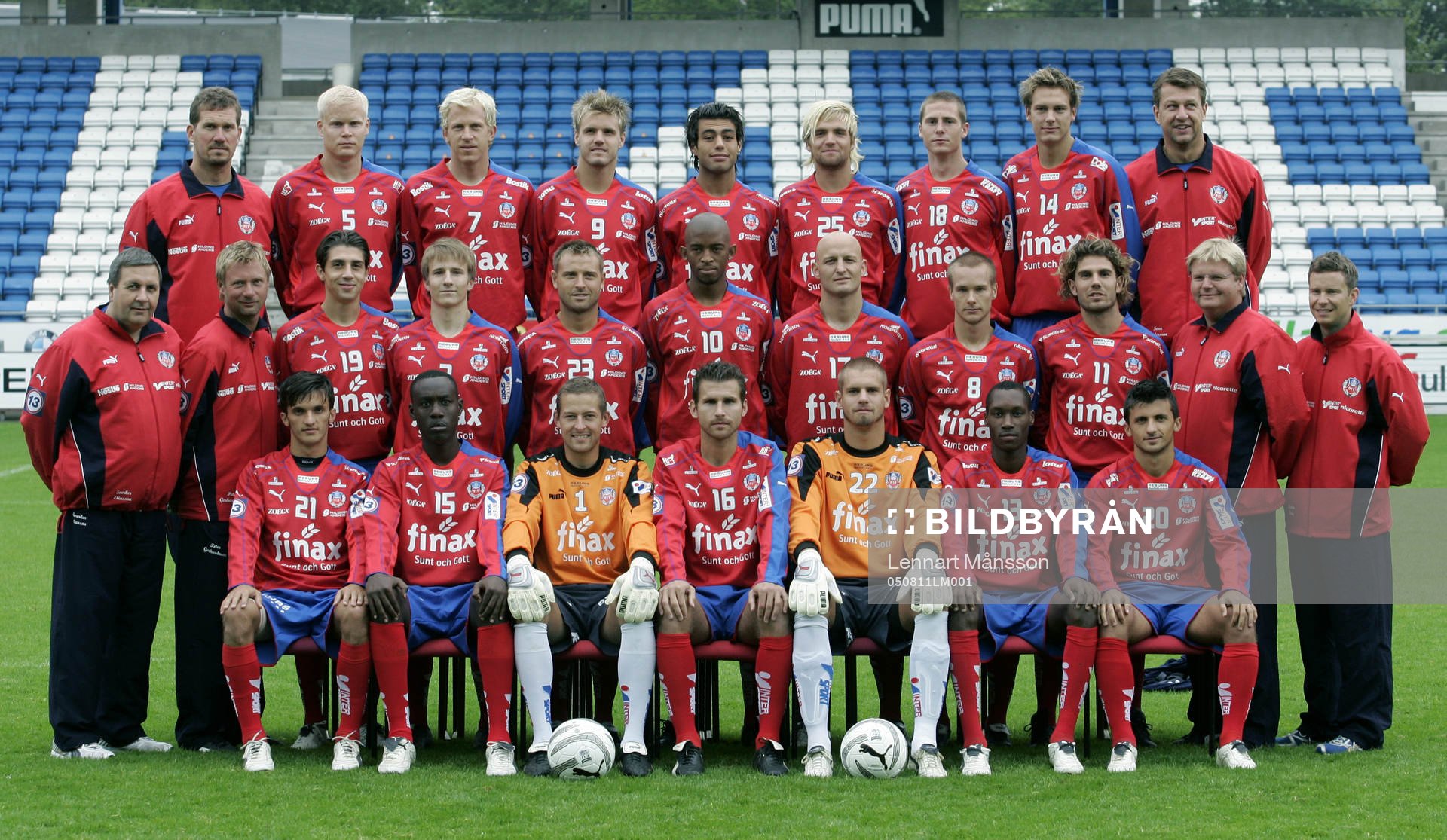  Bakre raden från vänster: Christer Olsson (massör), David Ljung, Gustaf Andersson, Andreas Dahl, Imad Khalini, Oskar Rönningberg, BjörnWesterblad, Andreas Granqvist. Mellanraden fr.v.: Sverker Eliasson (mtrl-förv),Peter Gerhardsson, ass. trän, Babis Stefanidis, Tony Mahr, Erik Wahlstedt, Thando Mngomeni, Peter Christensen, Fredrik Svanbäck, Peter Graulund, Peter Swärdh (tränare, Martin Berg (sjukgymnast). Främre raden fr.v.: Fahrudin Karisik, Olivier Karekezi, Daniel Andersson, Andreas Jakobsson, Oscar Berglund, Atiba Hutchinson, Eldin Karisik.
