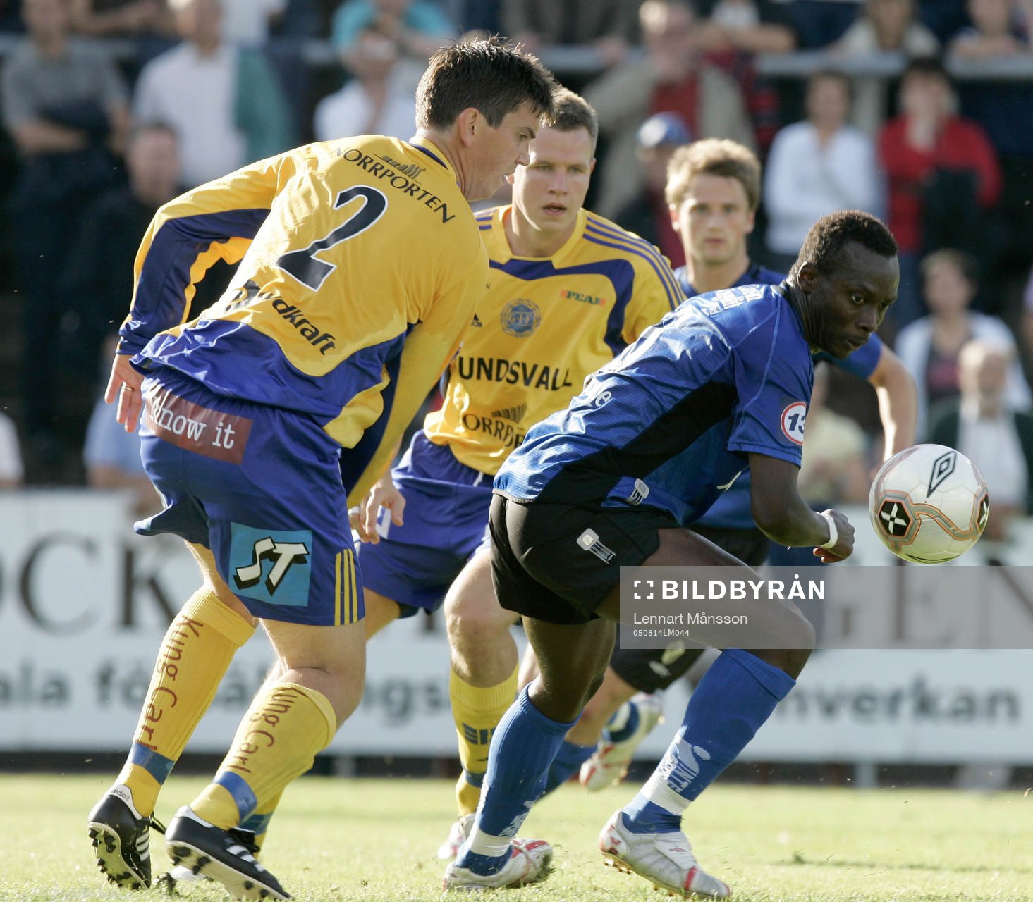 Yaw Preko, Halmstad och Johan Andersson, Sundsvall