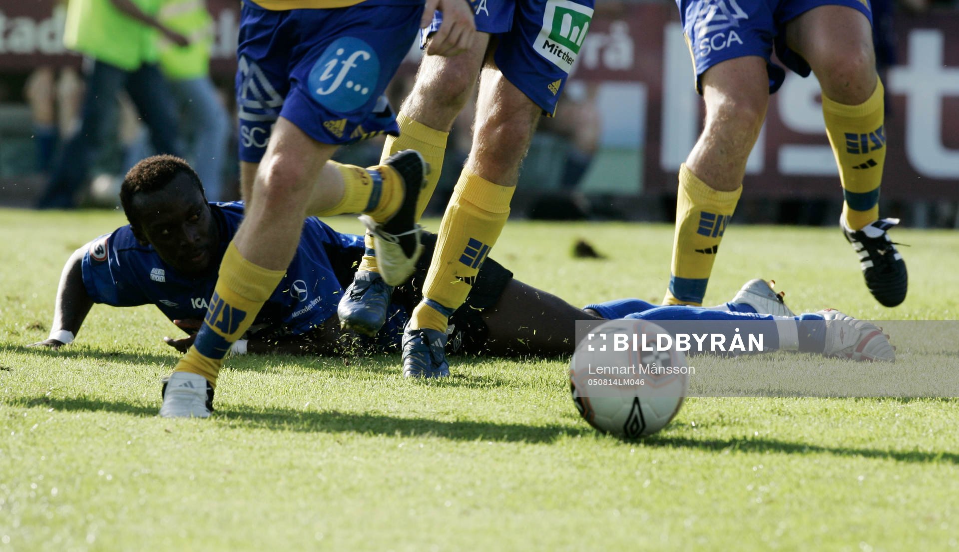 boll, ben, liggande spelare