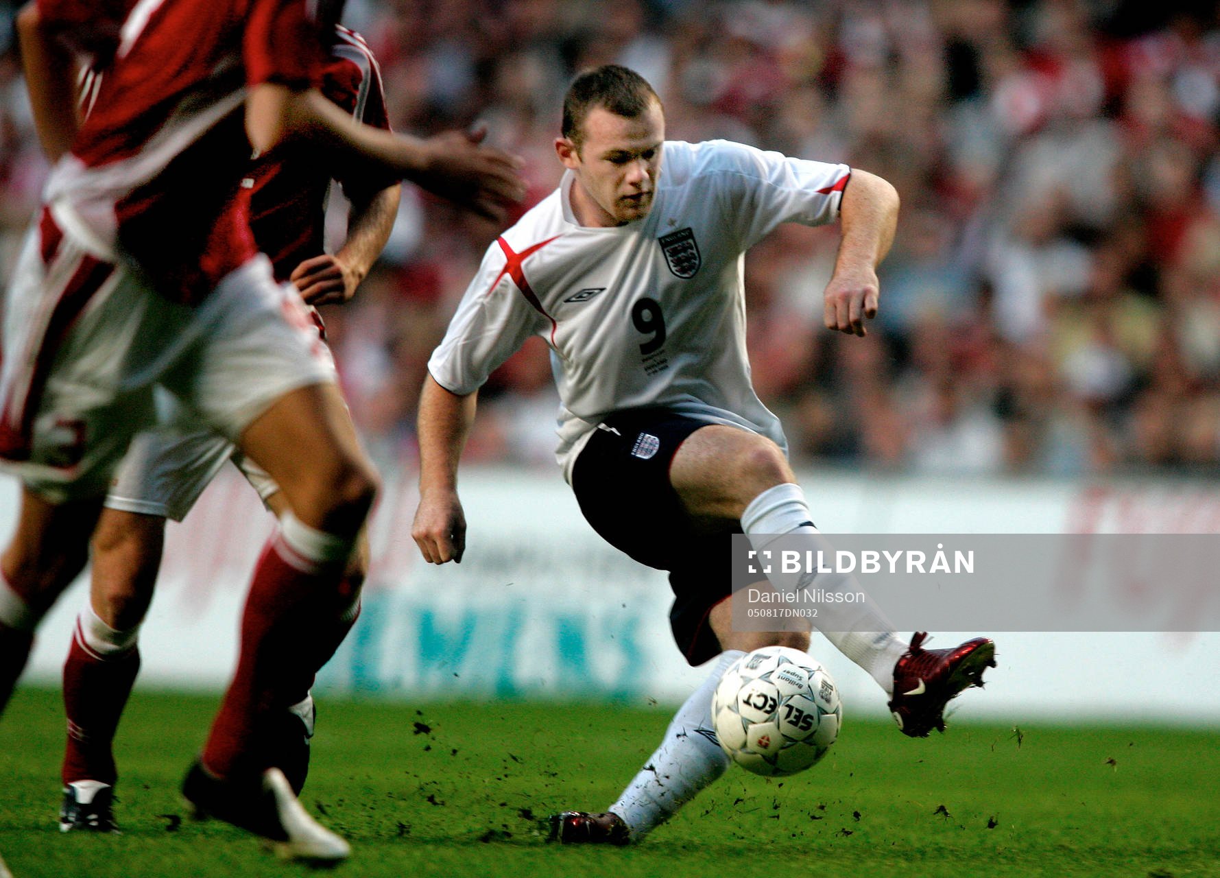 Wayne Rooney, England, provar skott