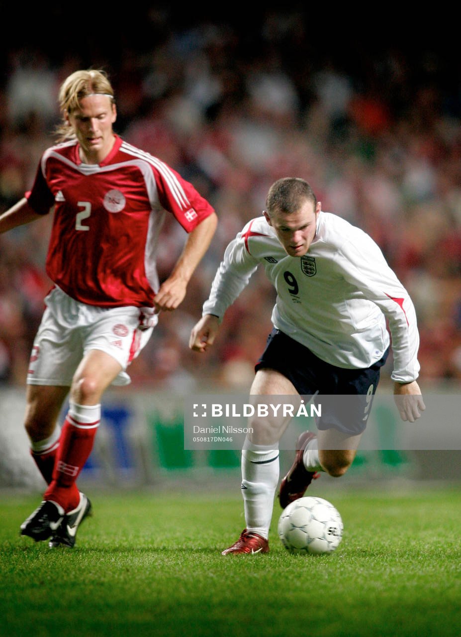 Wayne Rooney, England och Christian Poulsen, Danmark