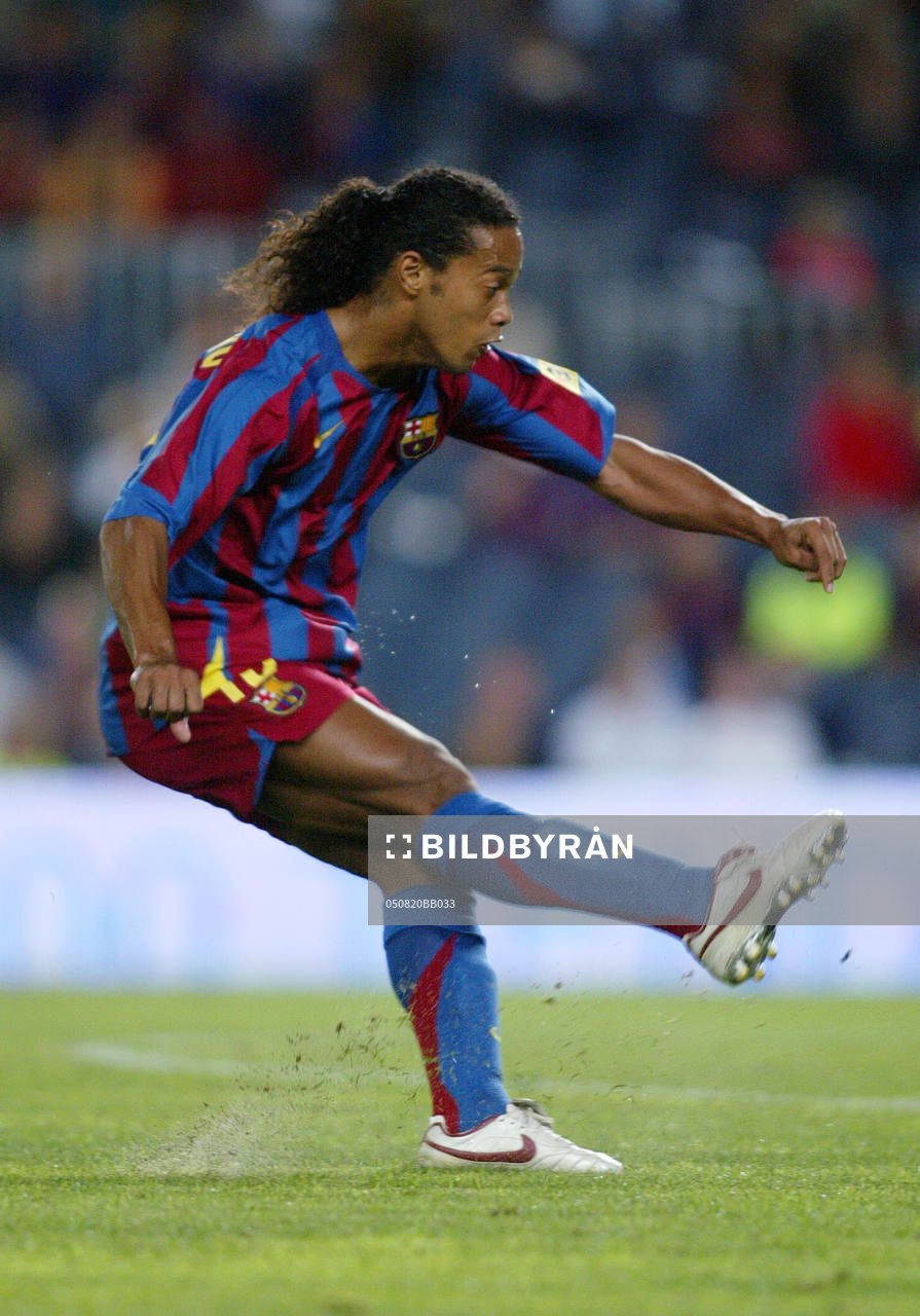 Ronaldinho, Barcelona