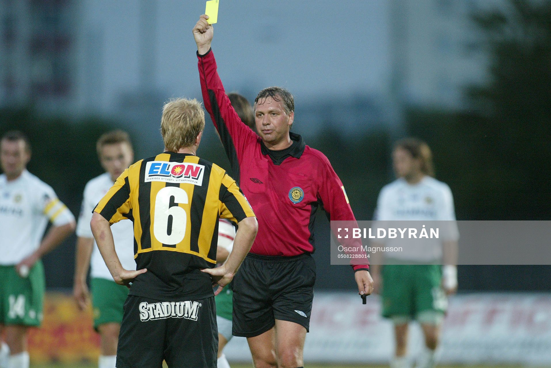 David Marek, Häcken får gult kort