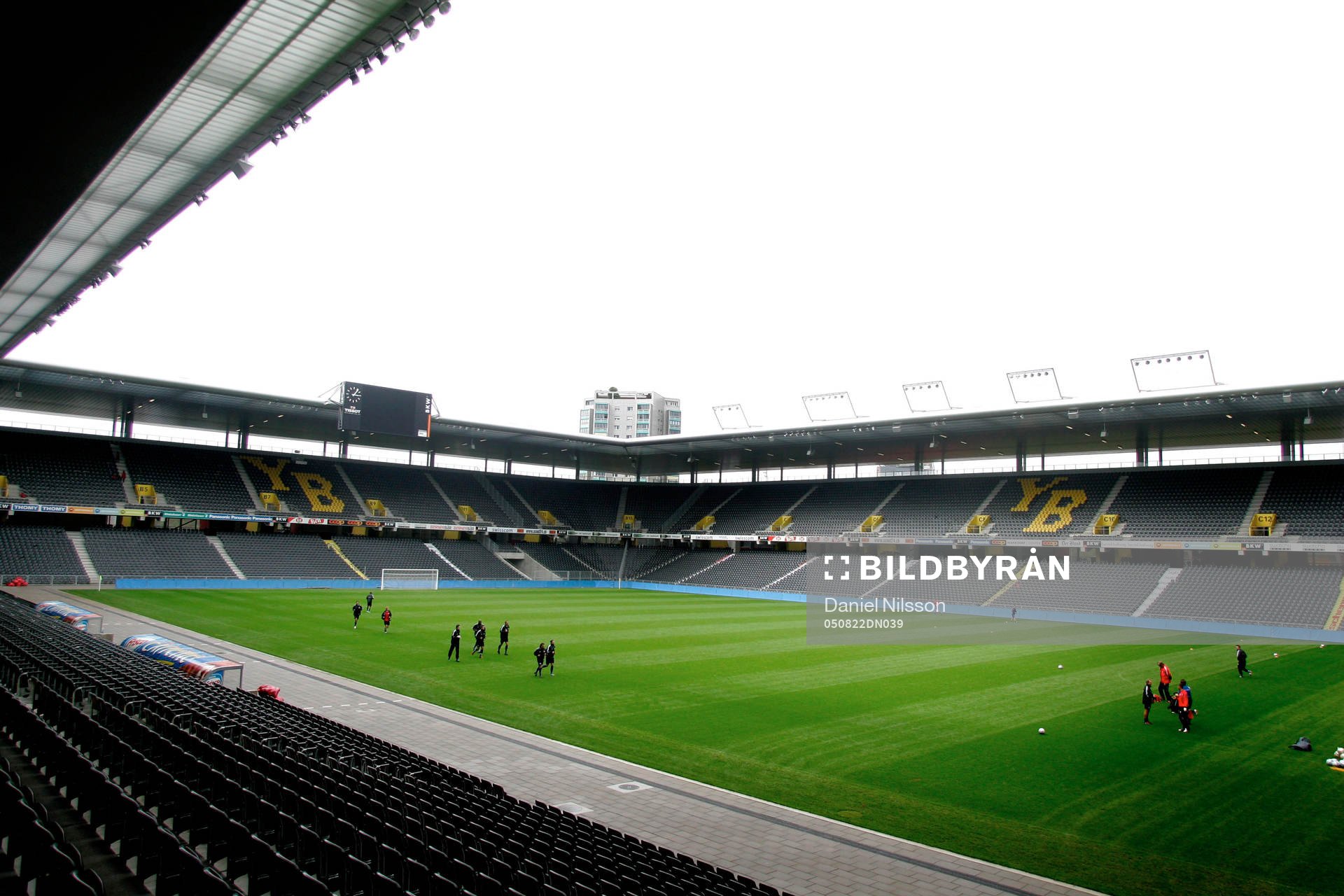  FC Thun tränar på den nybyggda Stade Du Suisse Wankdorf. Stadion, arena