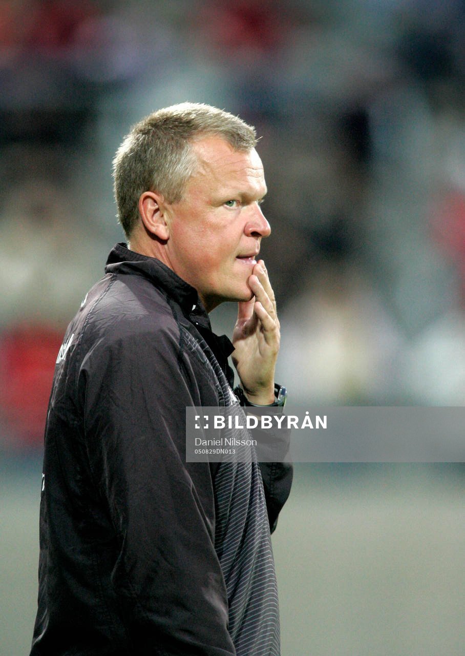 Jan Andersson, tränare Halmstad ser fundersam ut