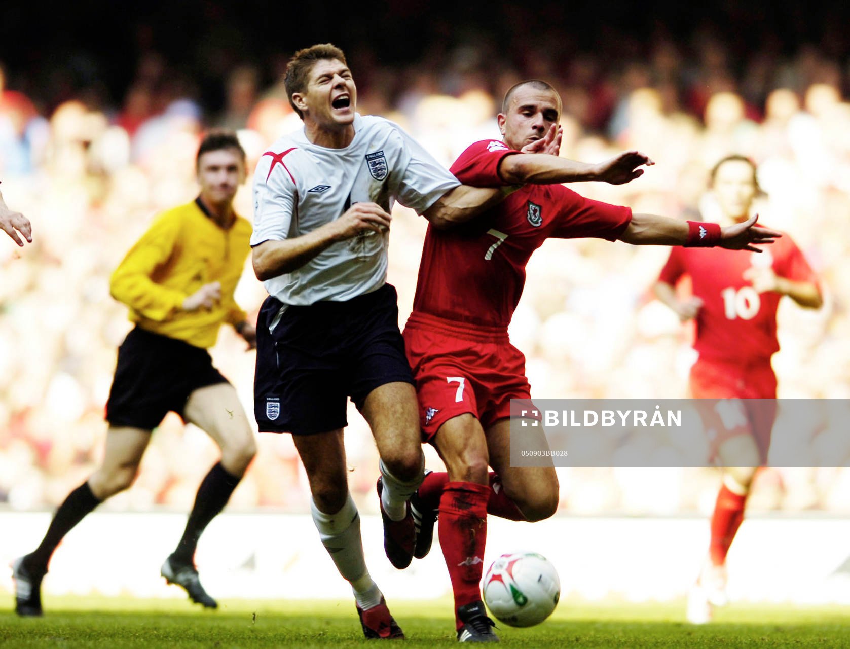 Steven Gerrard, England och Carl Fletcher, Wales