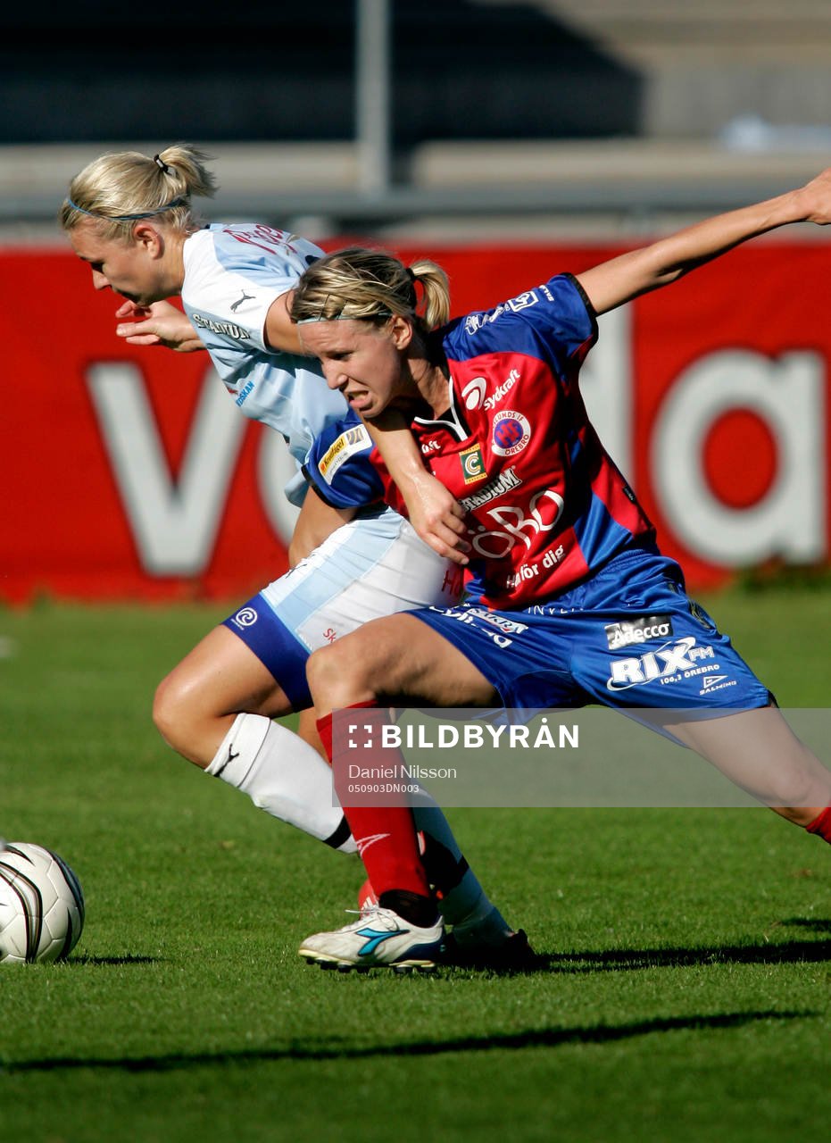 Fotboll, Allsvenskan Dam, Malmö - Örebro: Elin Magnusson, Örbero och Asthildur Helgadottir, Malmö.
