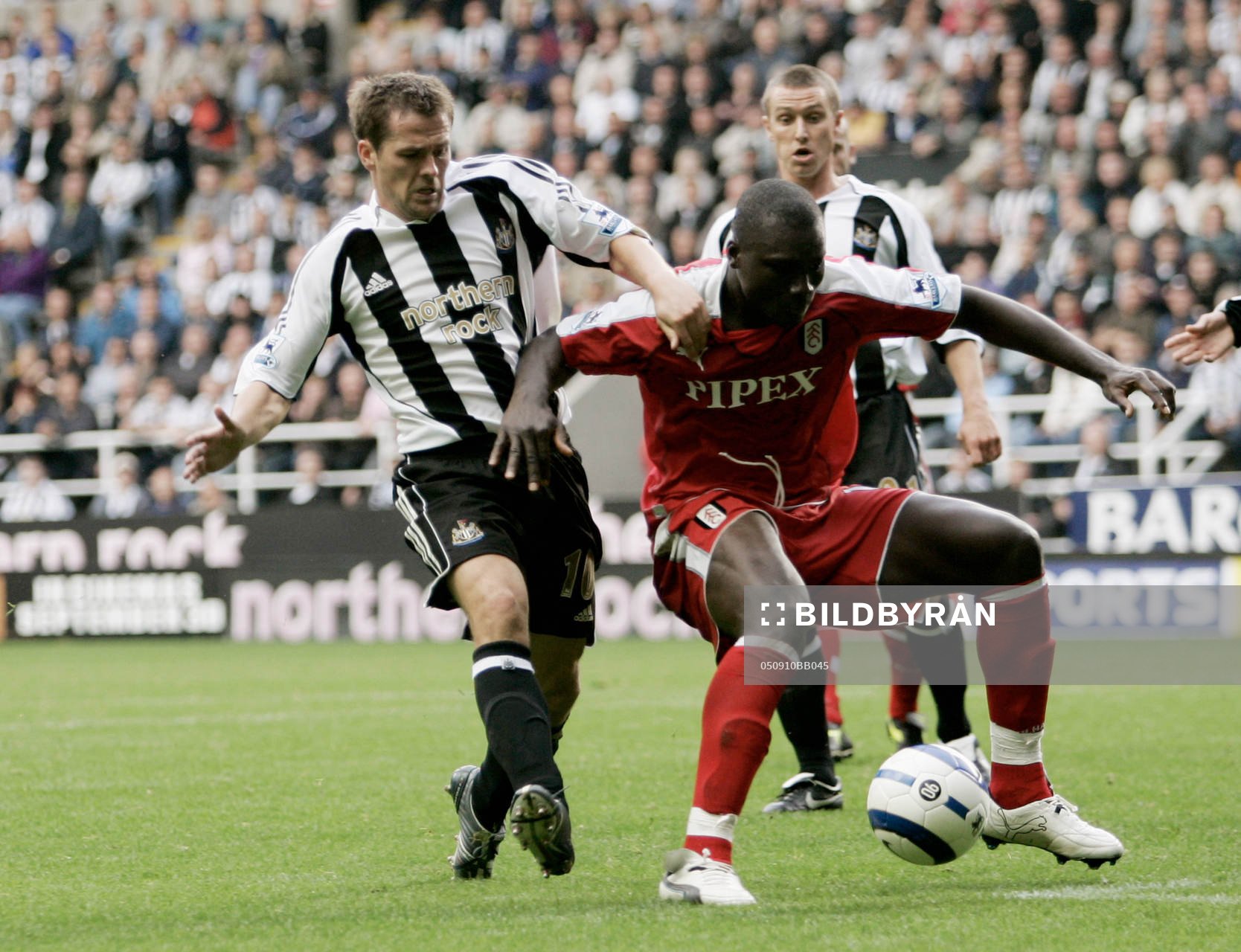 Michael Owen, Newcastle och Pape Bouba Diop, Fulham