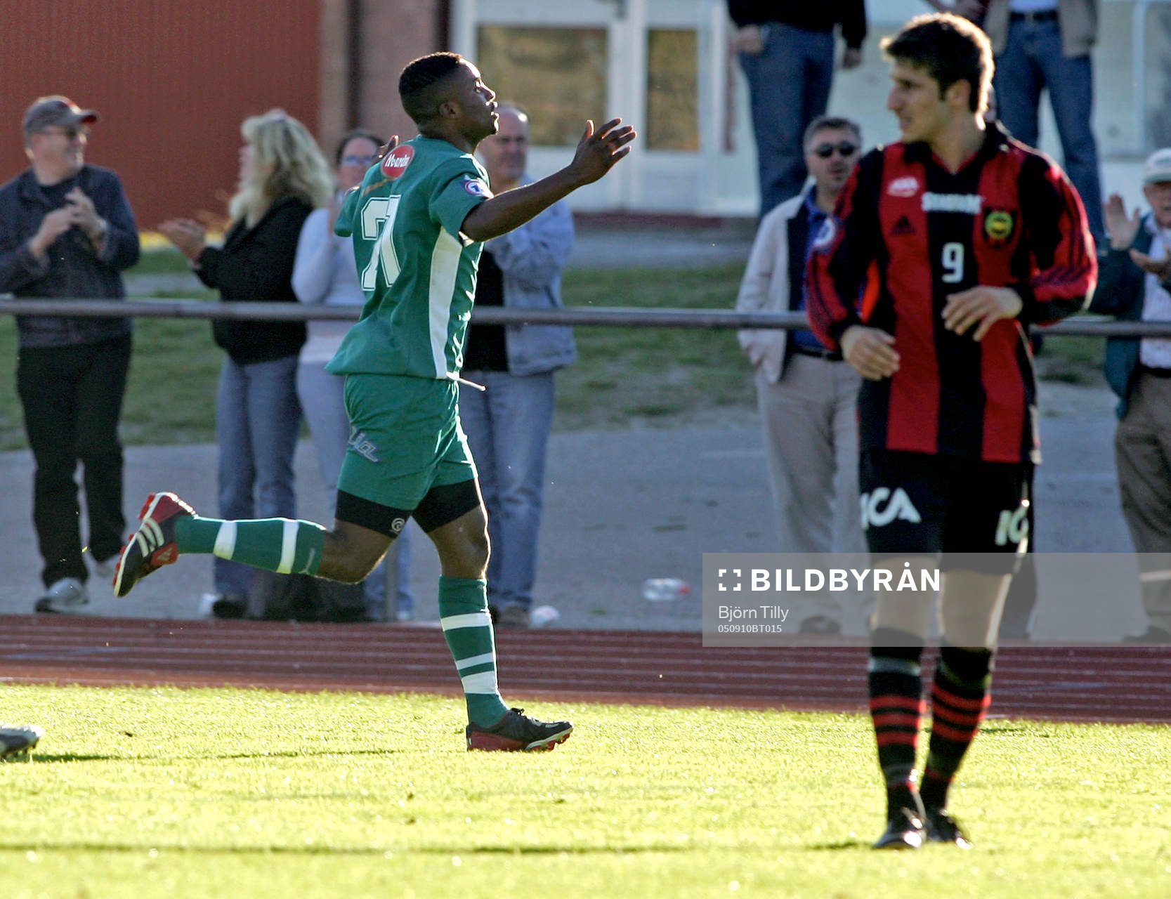 Kutshi Kanga, Väsby och Gabriel Özkan, Brommapojkarna
