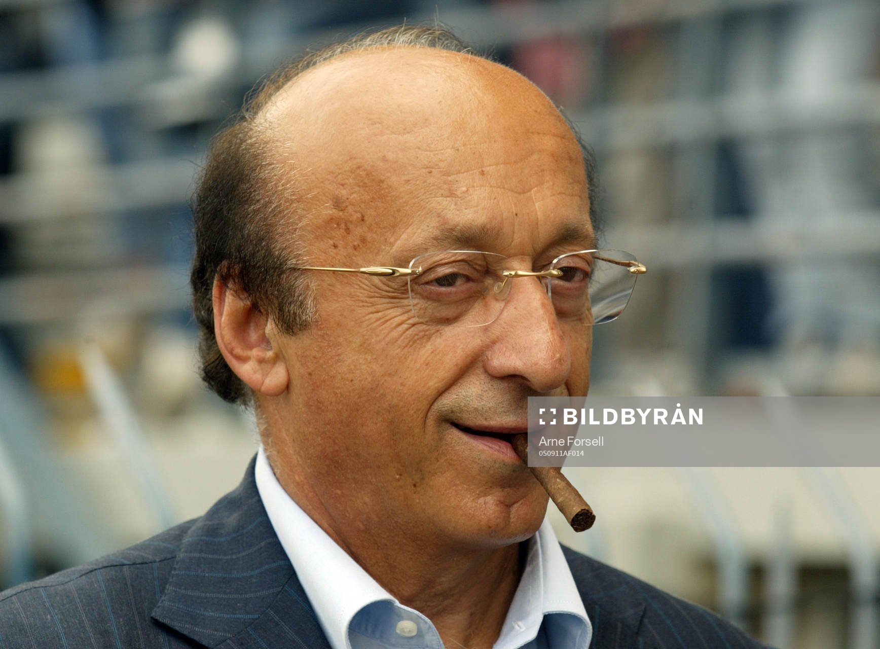   Luciano Moggi, cigarr