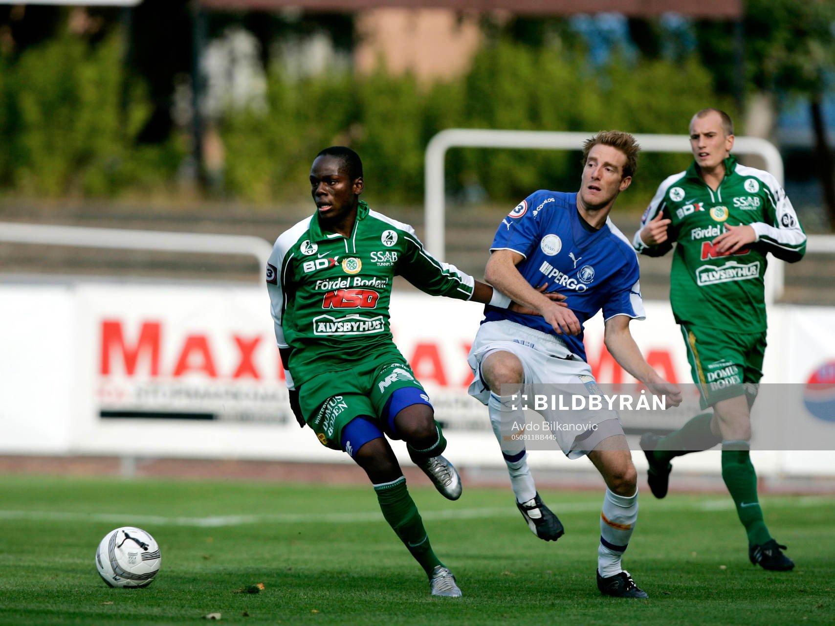 Destin Makumbu, Boden