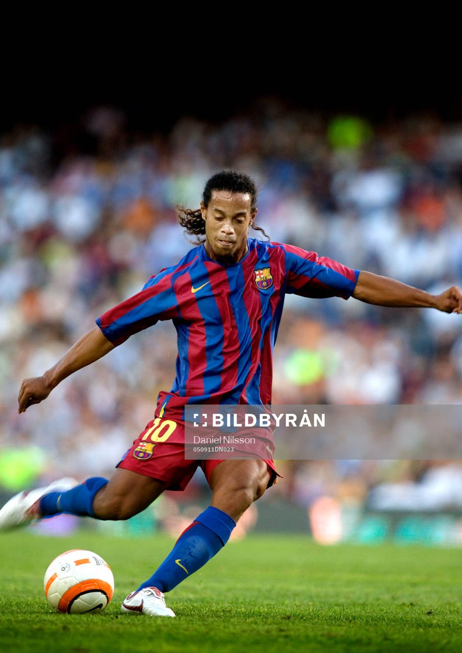 Ronaldinho, Barcelona