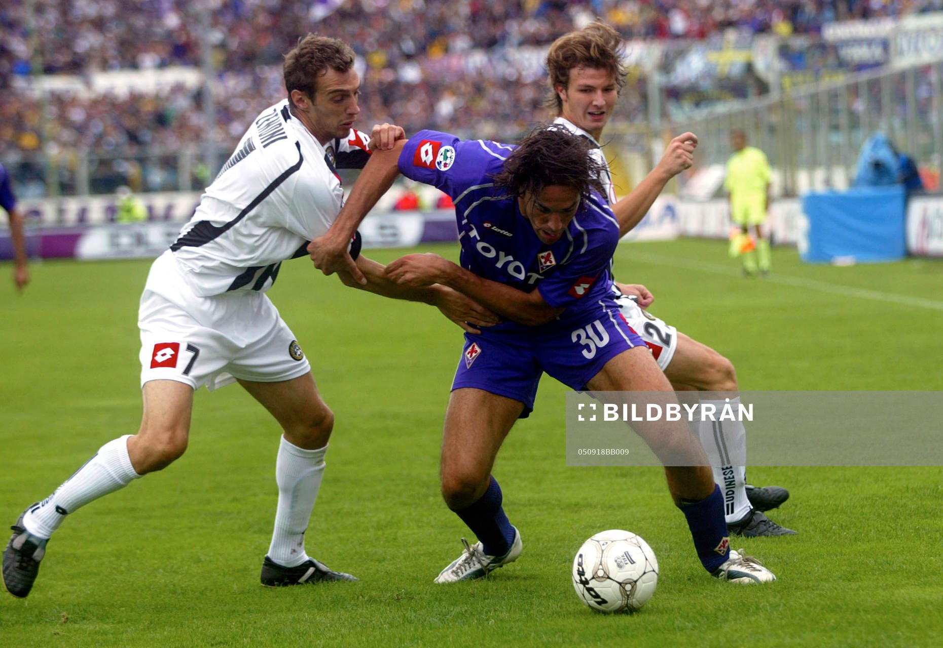 Luca Toni, Fiorentina, håller undan Zenoni