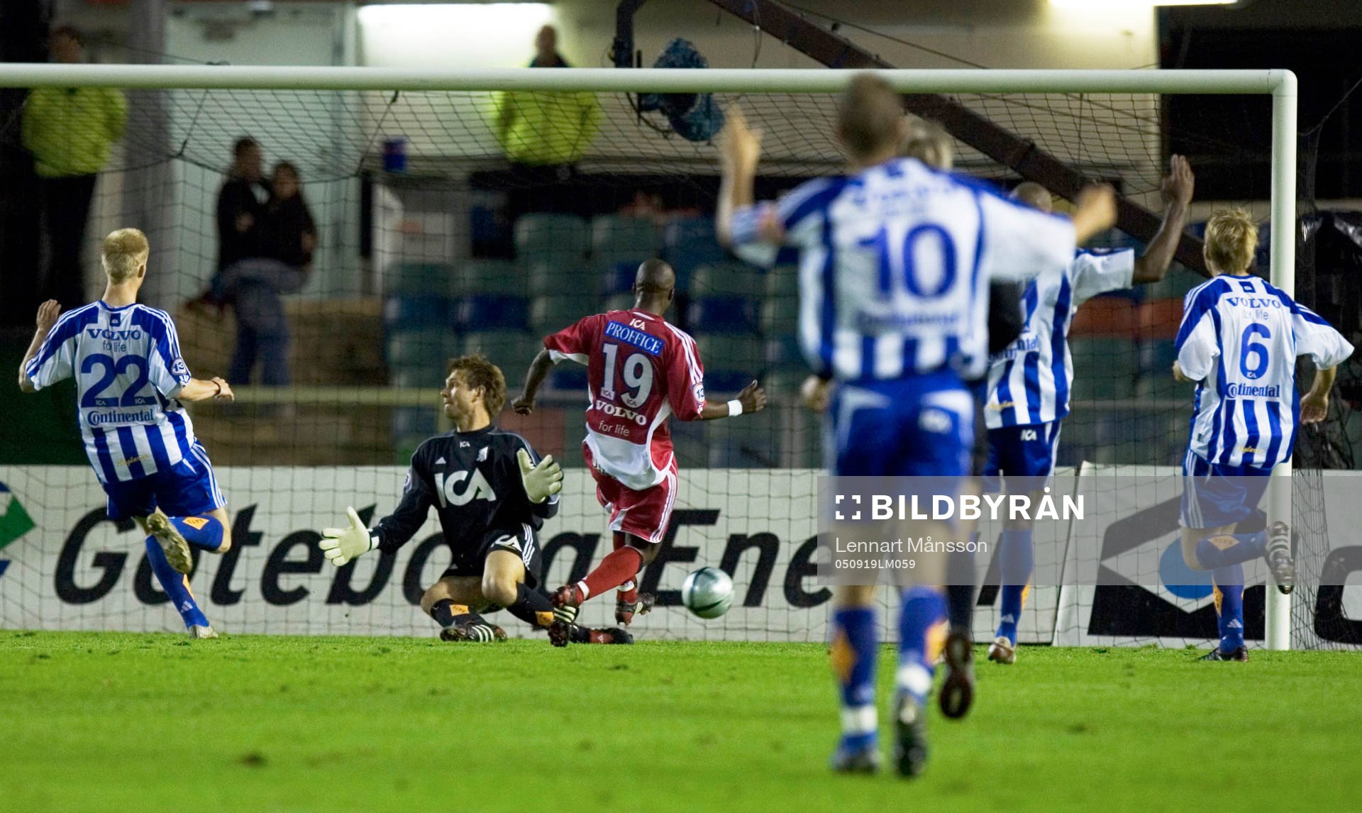 1-2, nye Siyabonga Nomvethe rullar in 2-1 för Djurgården
