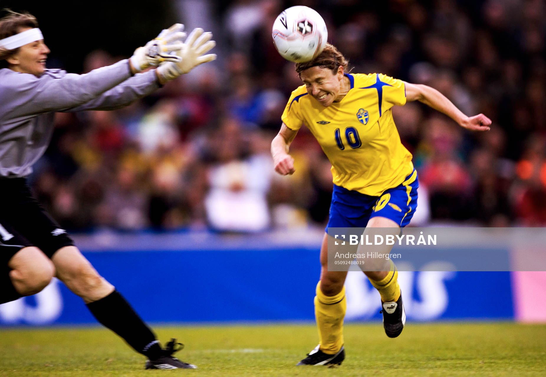 Sviatlana Novikava, målvakt och Hanna Ljungberg