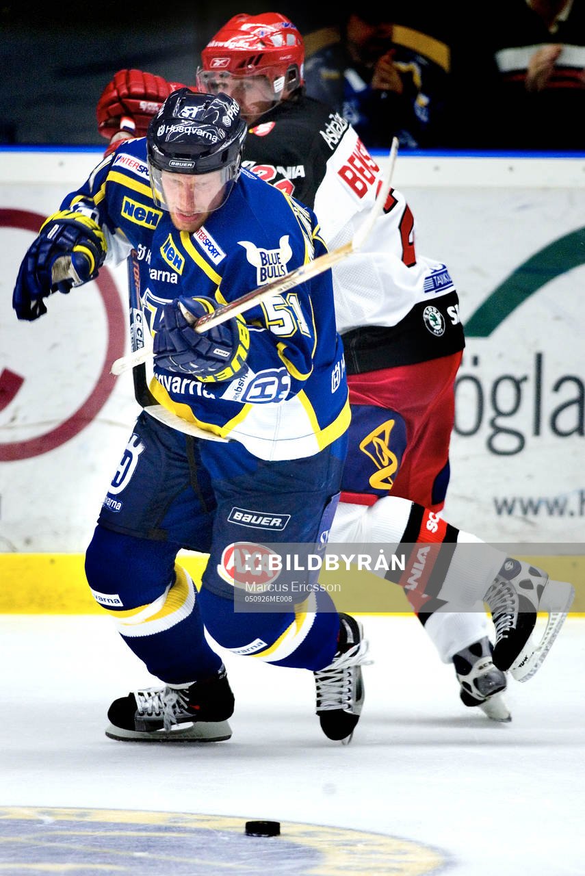Pasi Määttänen, HV71 med Jörgen Bemström i ryggen