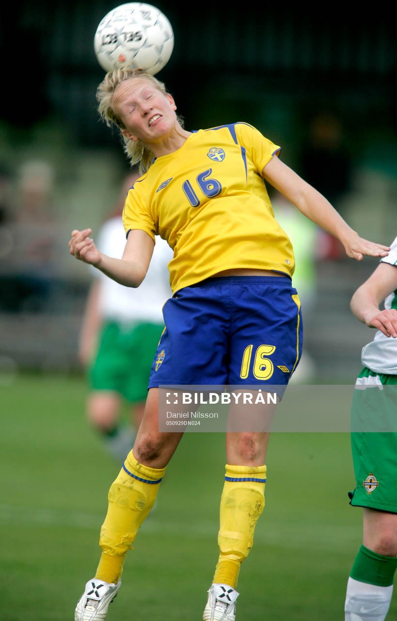 Petra Larsson, Sverige