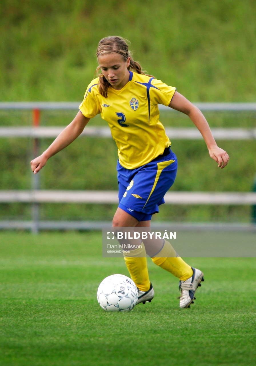 Malin Levenstad, Sverige