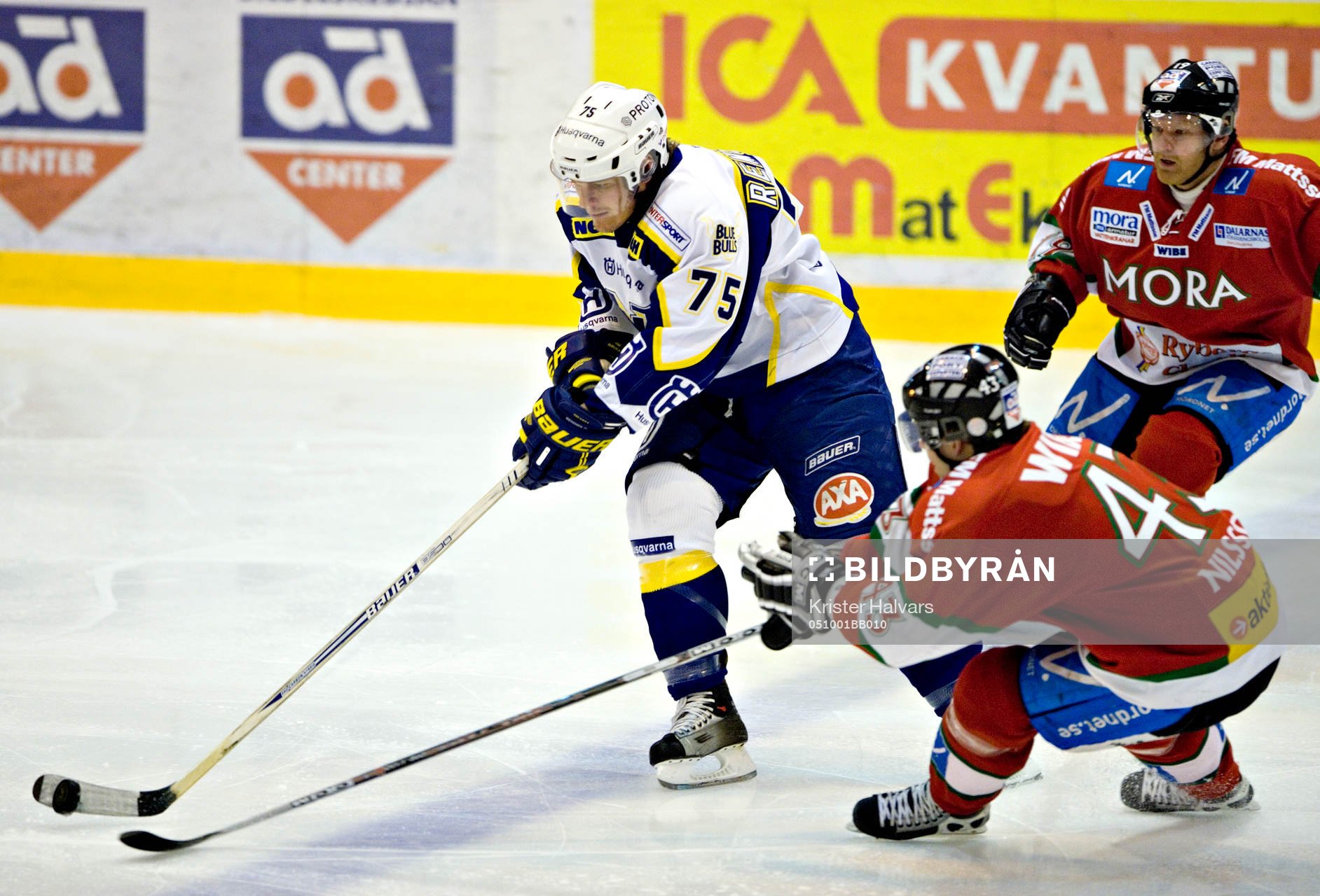 Mattias Remstam, HV 71 och Anders Nilsson, Mora krigar om