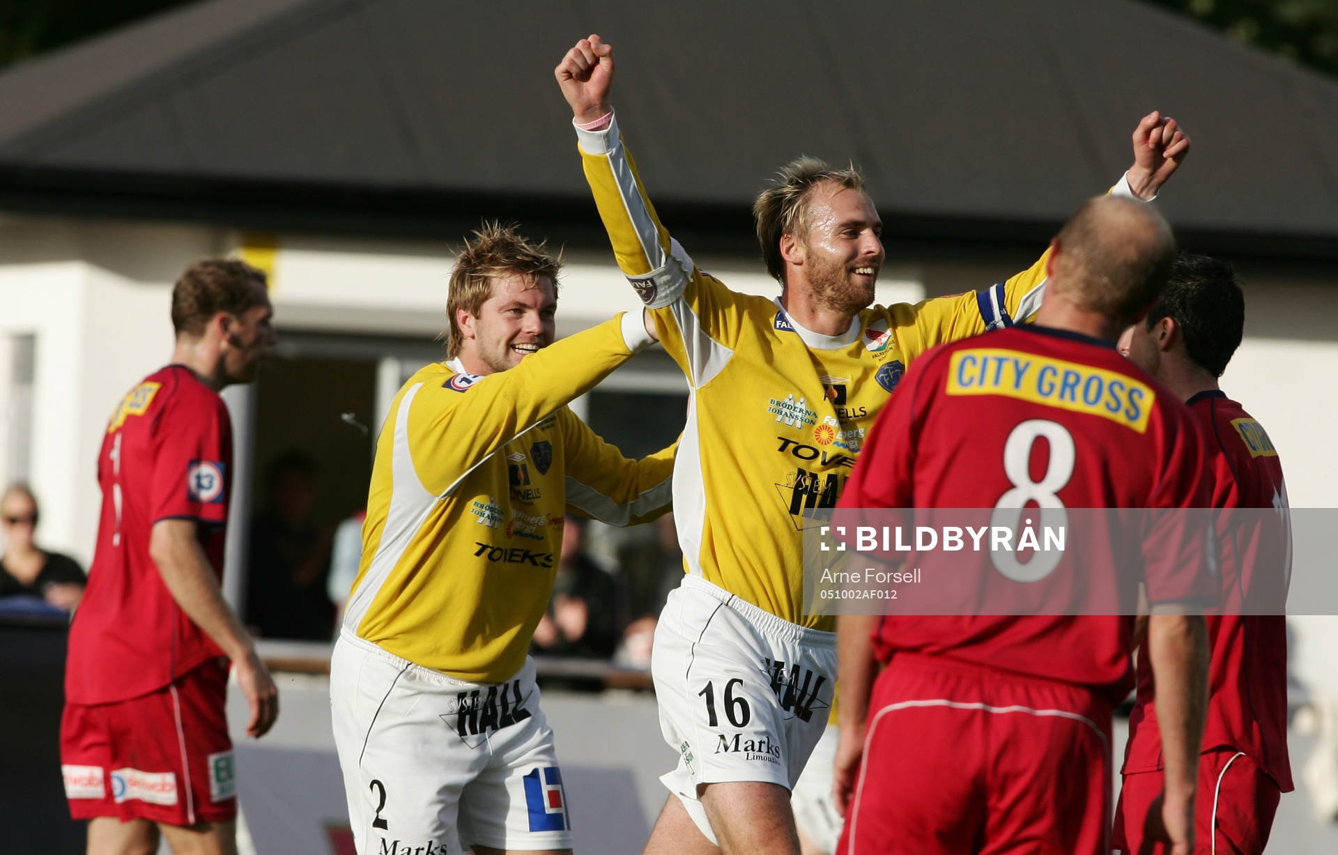 Lagkapten Patrik Lundgren jubel