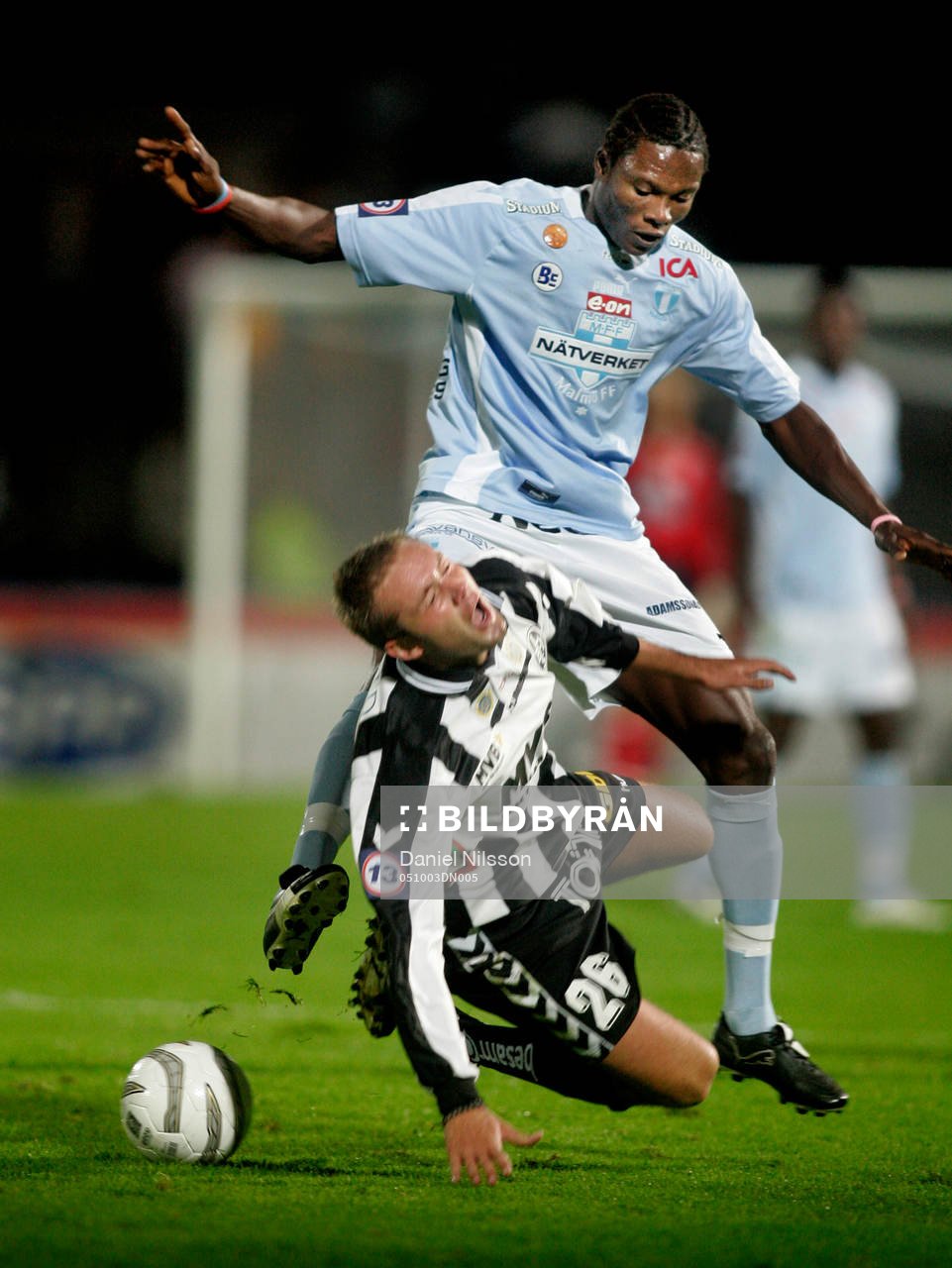 Edward Ofere, Malmö trycker ner Morten Avnskjold,