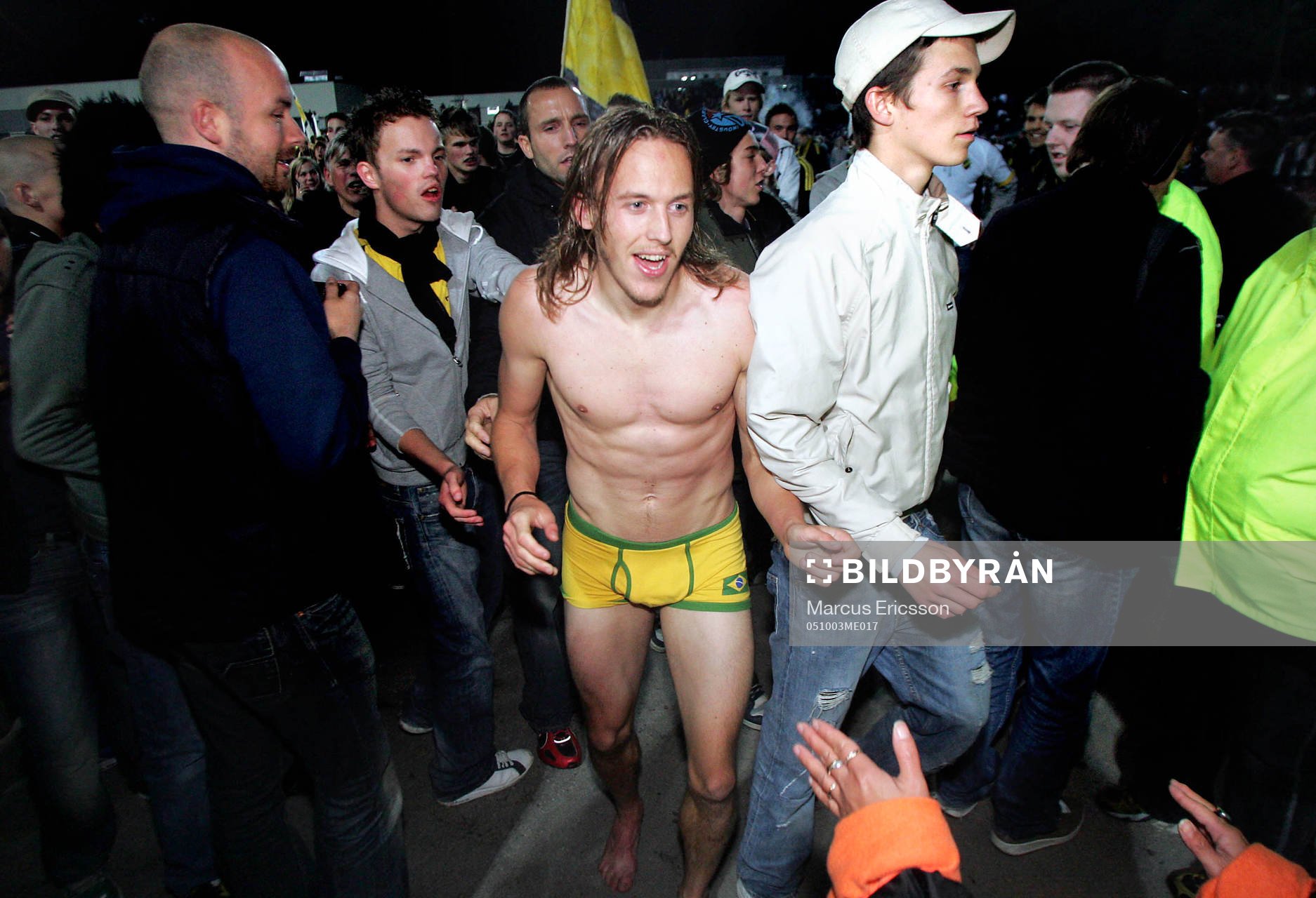 Mattias Moström, AIK, jubel med fansen
