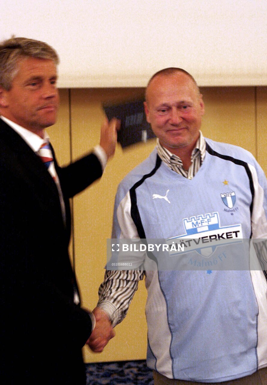 Sören Åkeby skriver på för Malmö FF