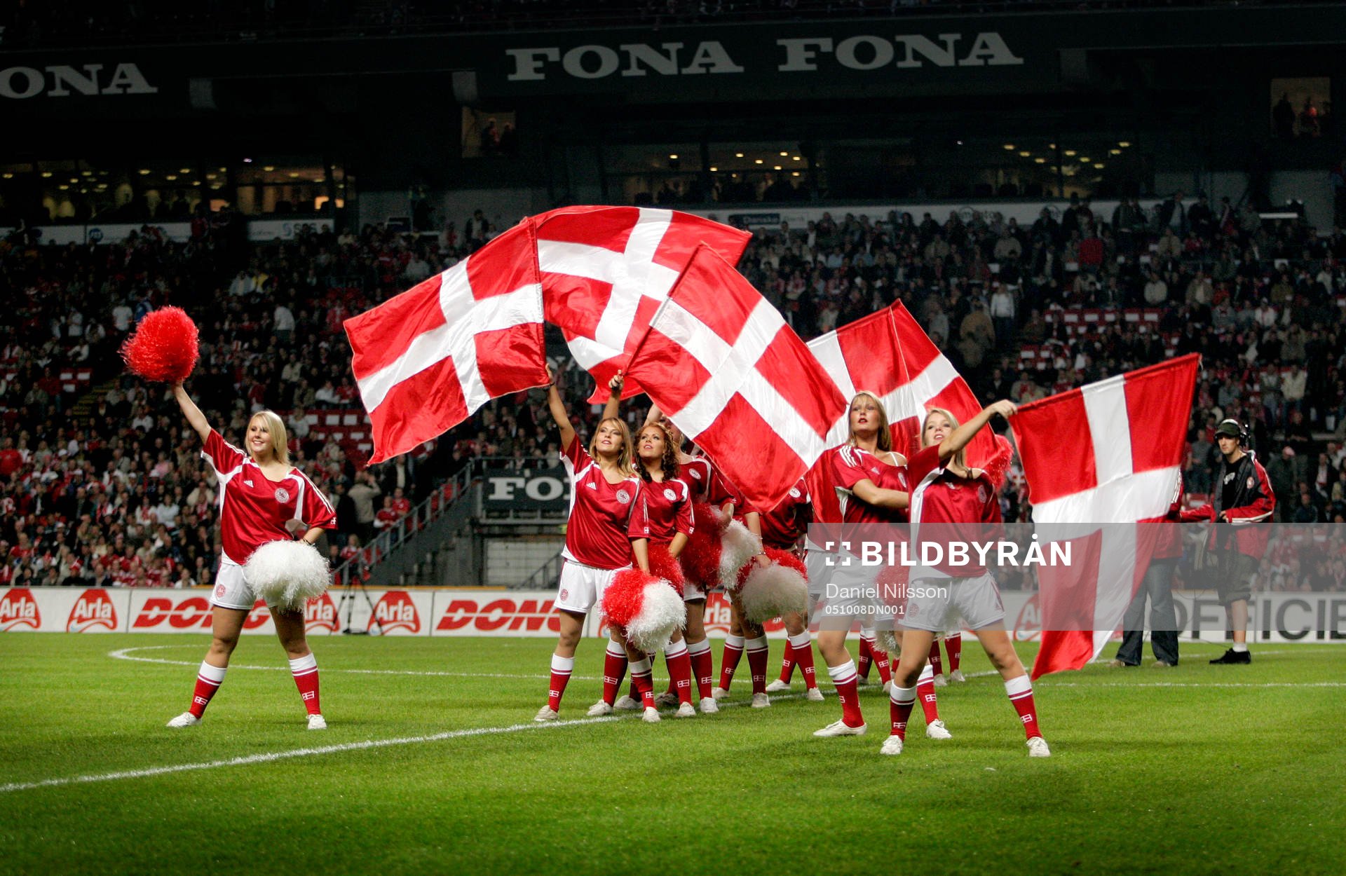 flaggor, cheerleaders, hejaklack, publik, arena parken