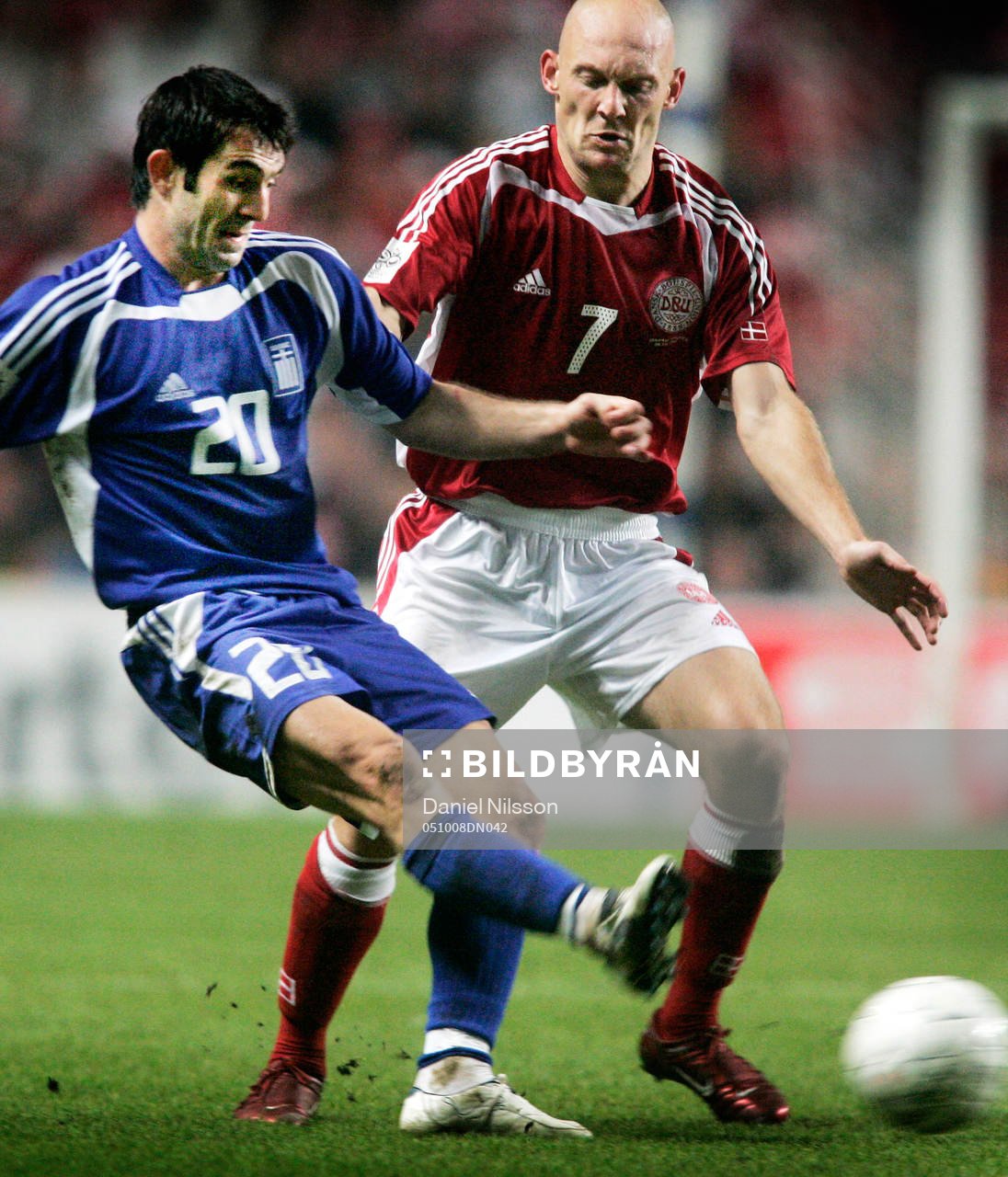   Thomas Gravesen, Danmark och Georgios Karagounis, Grekland.