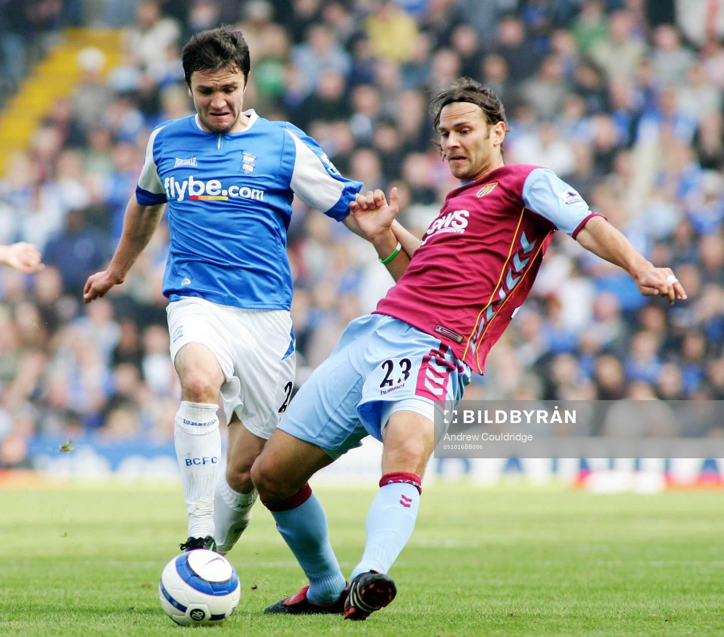 Fotboll, Premier League (Engelsk Liga), Birmingham v Aston Villa: Damien Johnson, Birmingham och Patrick Berger, Aston Villa