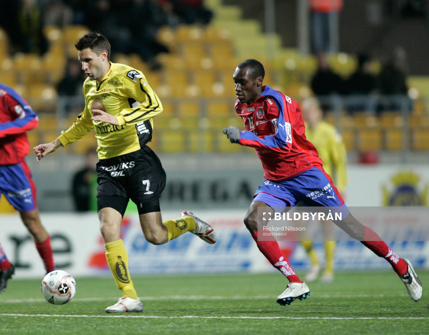 Jari Iiola, Elfsborg och Atiba Hutchinson, Helsingborg