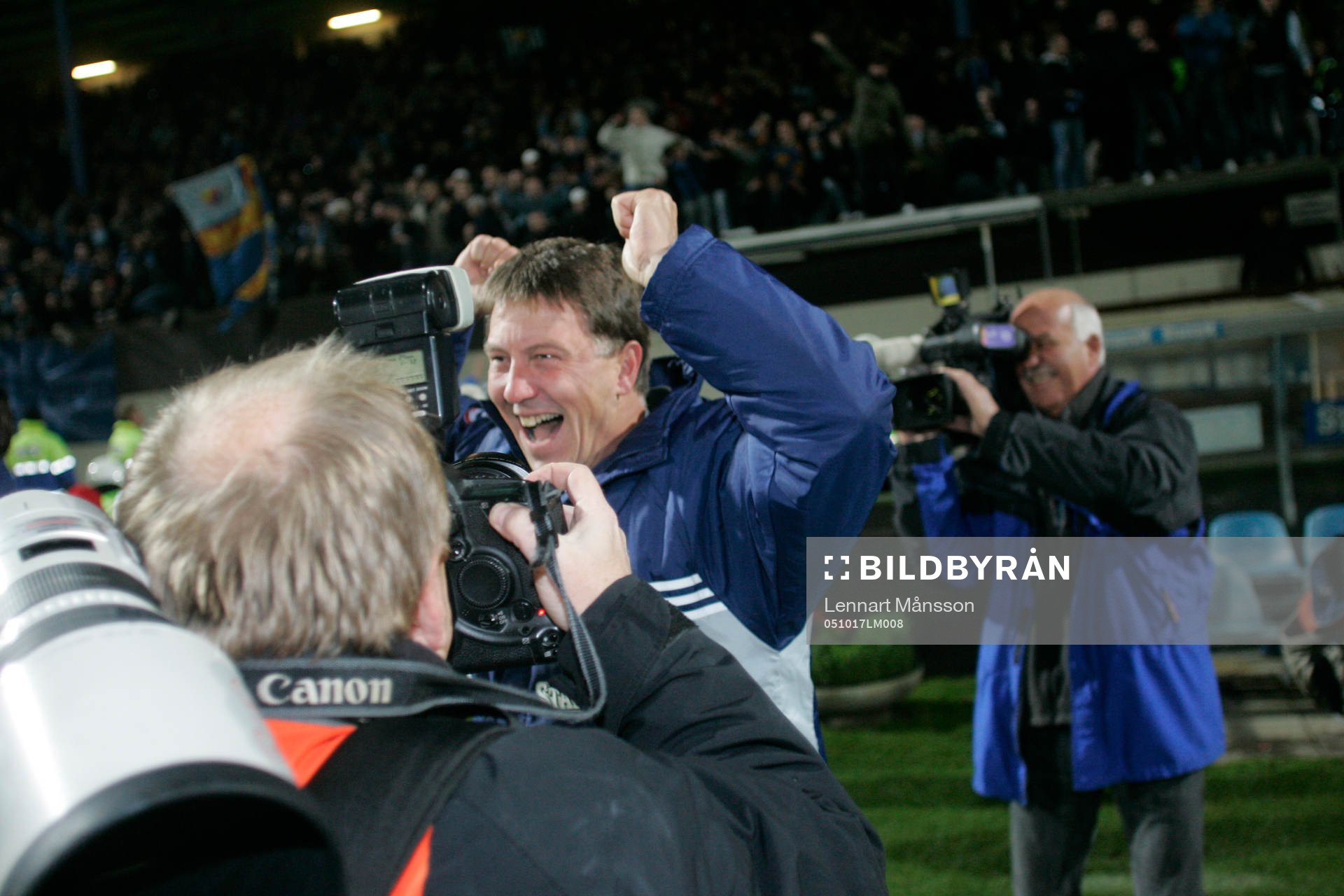 Kjell Jonevret, tränare Djurgården jublar