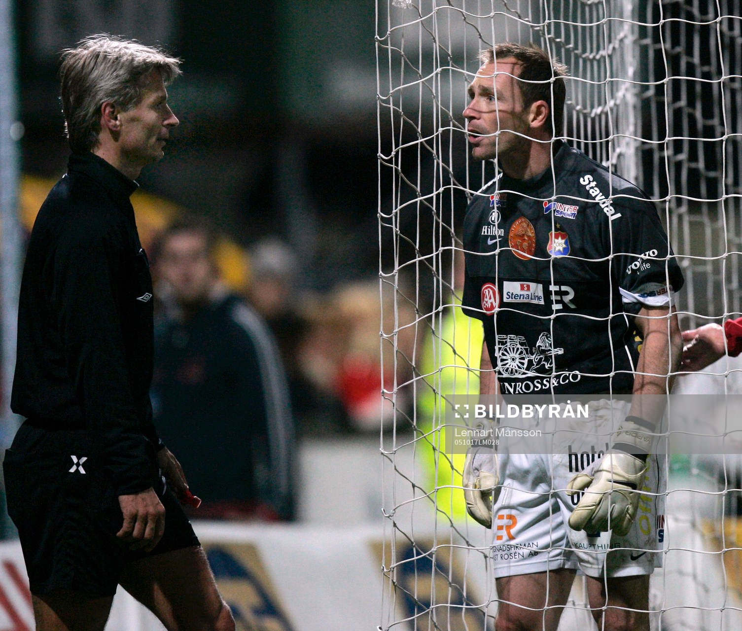 Dick Last, Örgryte (Målvakt) skäller på domaren Peter