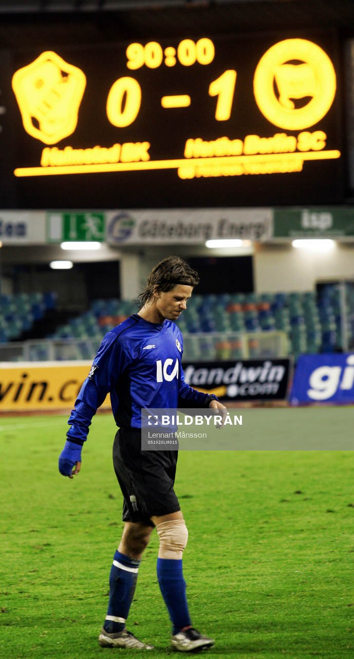 0-1, Dusan Djuric, Halmstad lämnar plan