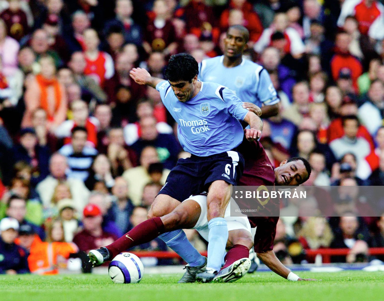 Cladio Reyna, Manchester City och Gilberto Silva, Arsenal