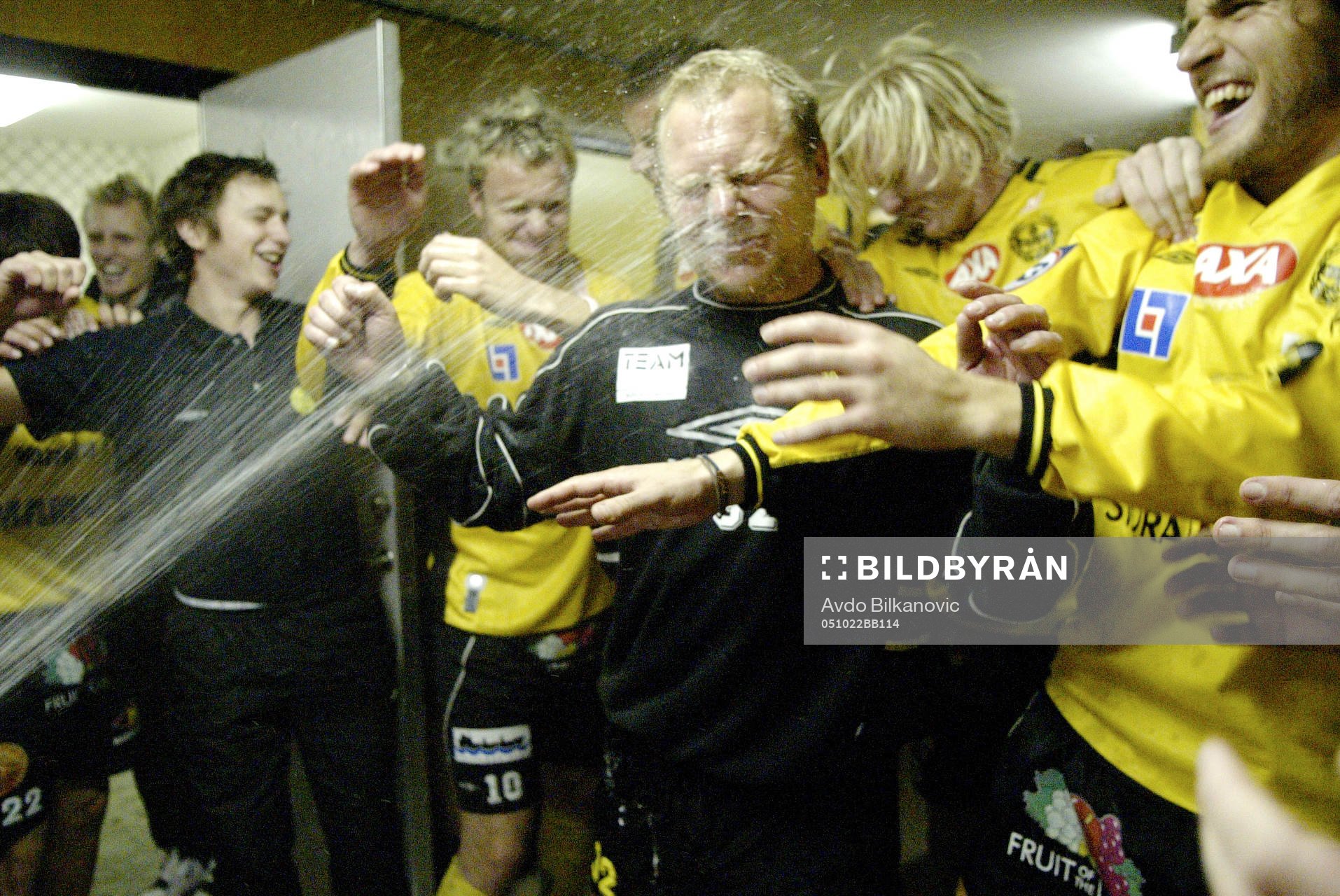  Mjällby, jubel, Thomas Andersson, tränare och Marcus Ekenberg, 