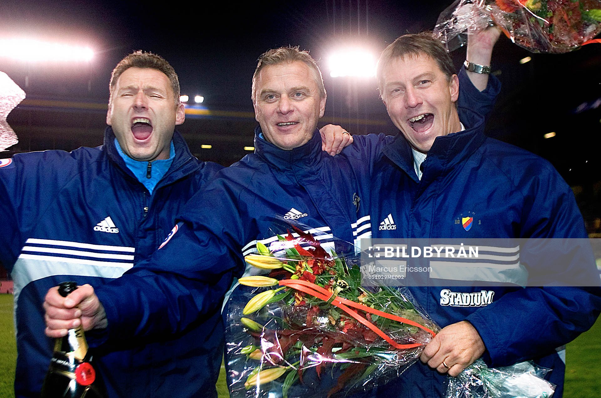  kjell Frisk, Lars Sandberg och Kjell Jonevret, tränare, Djurgården, jubel.
