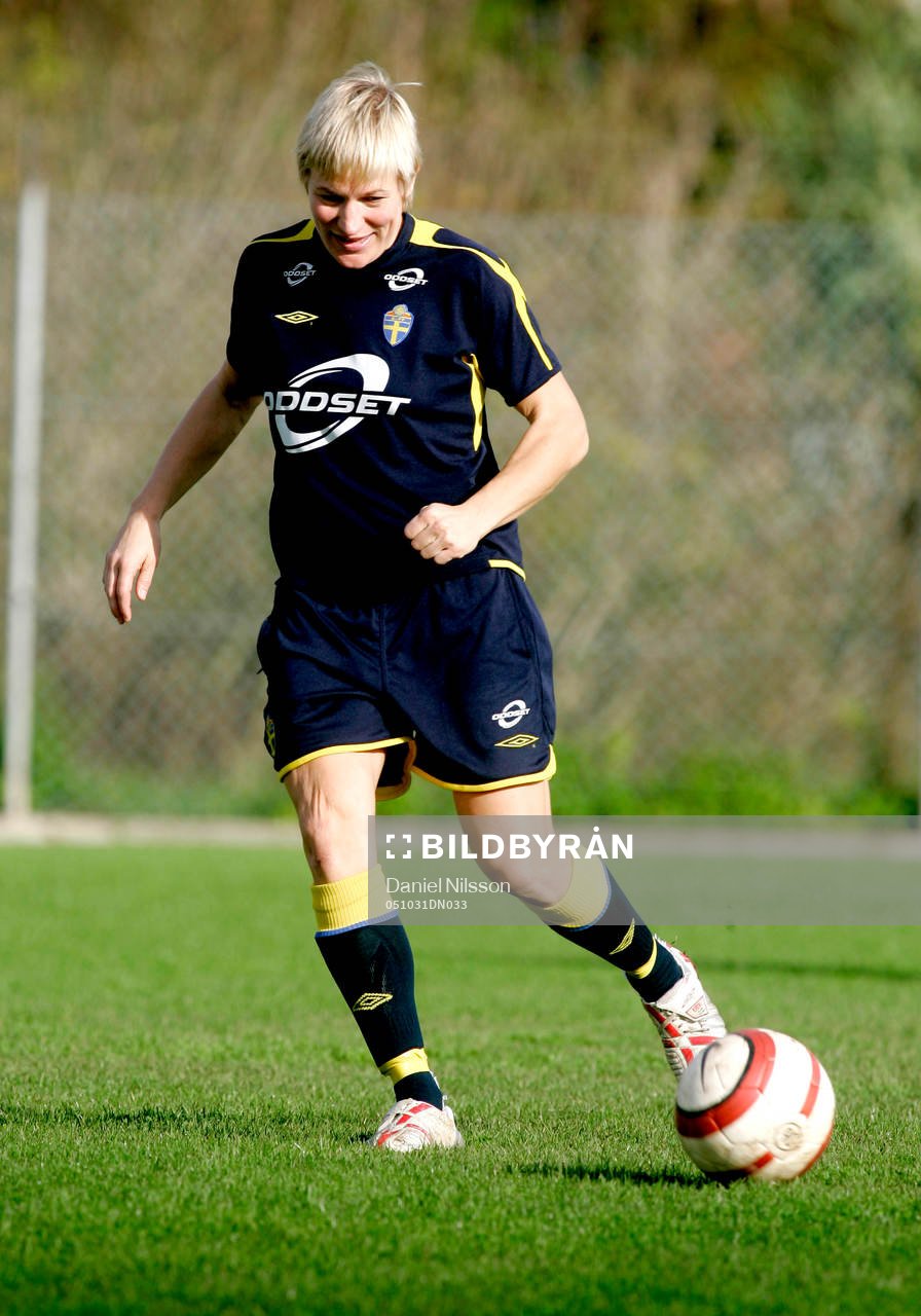 Kristin Kicki Bengtsson, Sverige