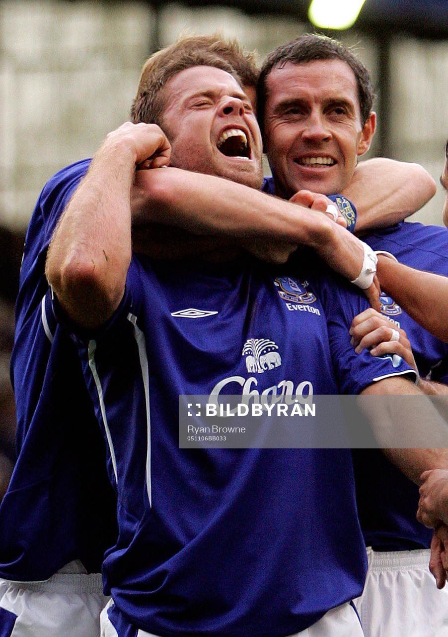 James Beattie och David Weir, Everton jubel