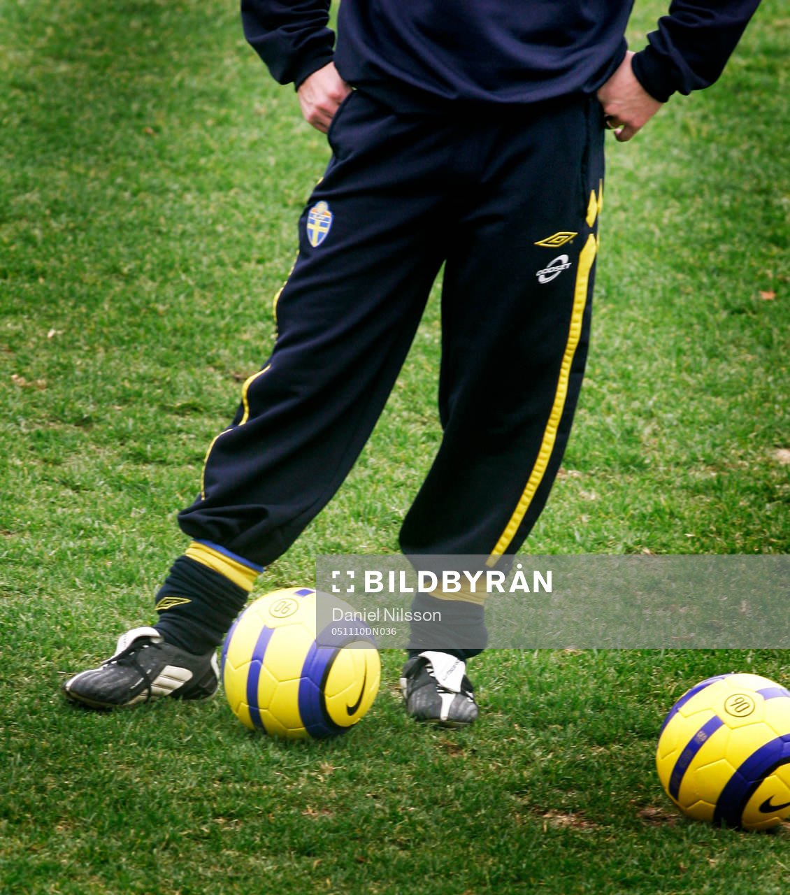 Fotboll, träning, Sverige, benskydd, skor, dobbar,