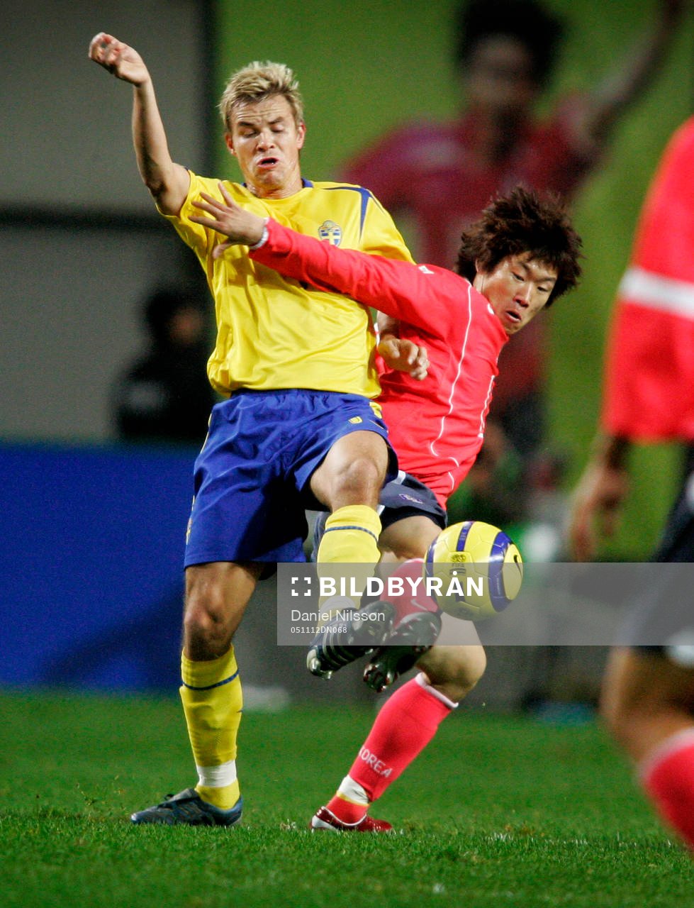 Niclas Alexandersson, Sverige och Ji Sung Park, Sydkorea