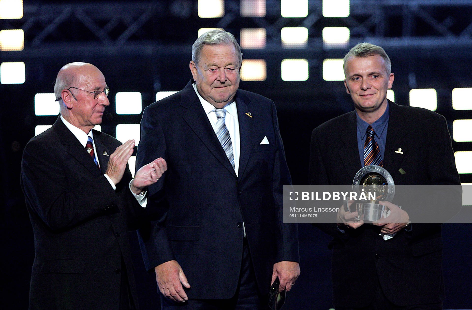 Sir Bobby Charlton, Lennart Johansson och För (Henrik