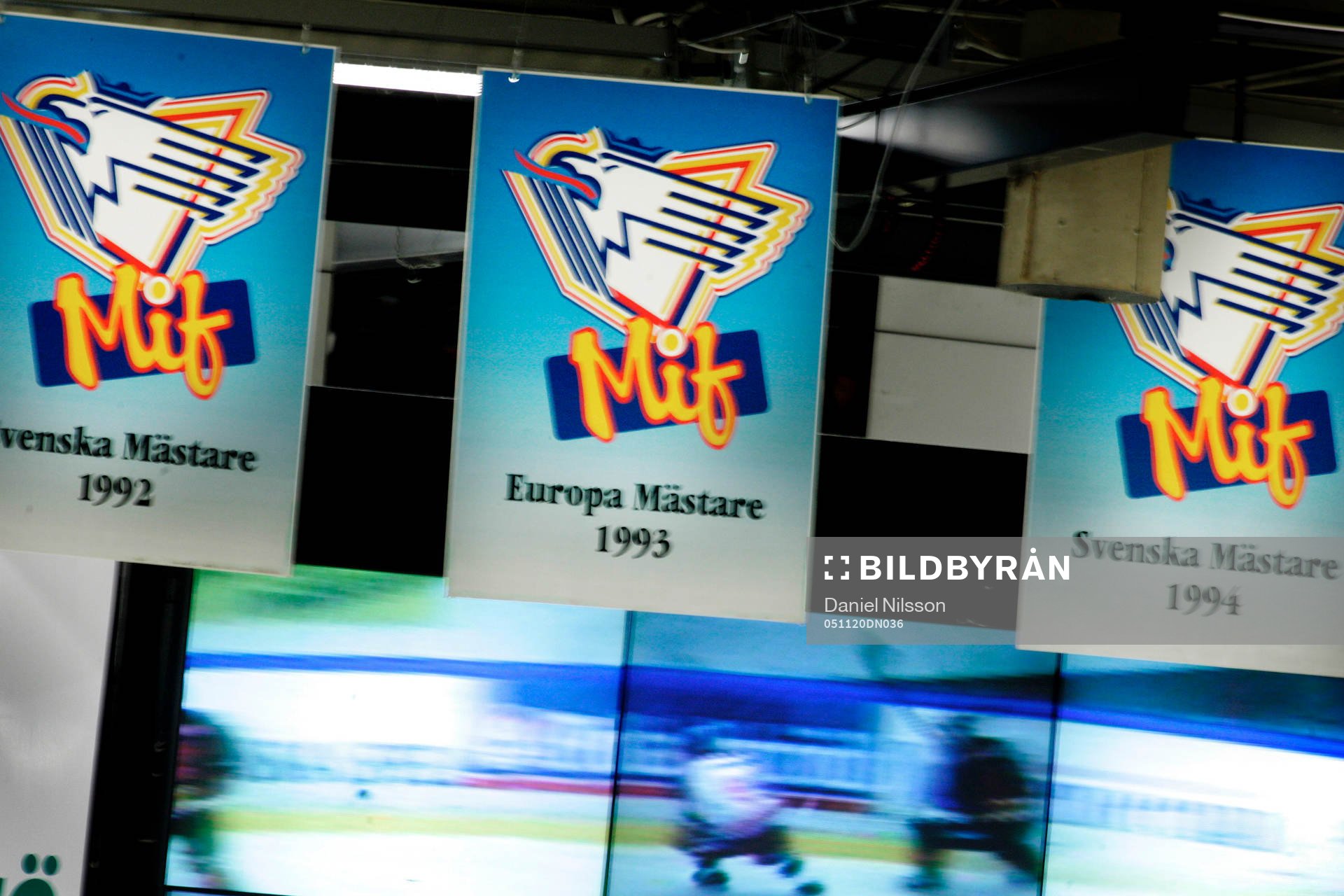 Ishockey, Malmö Redhawks ligger i allsvenskan men är på