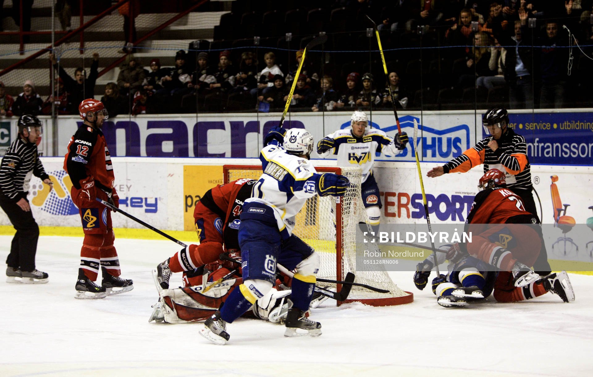 HV71 gör 2-1 genom Johan Davidsson