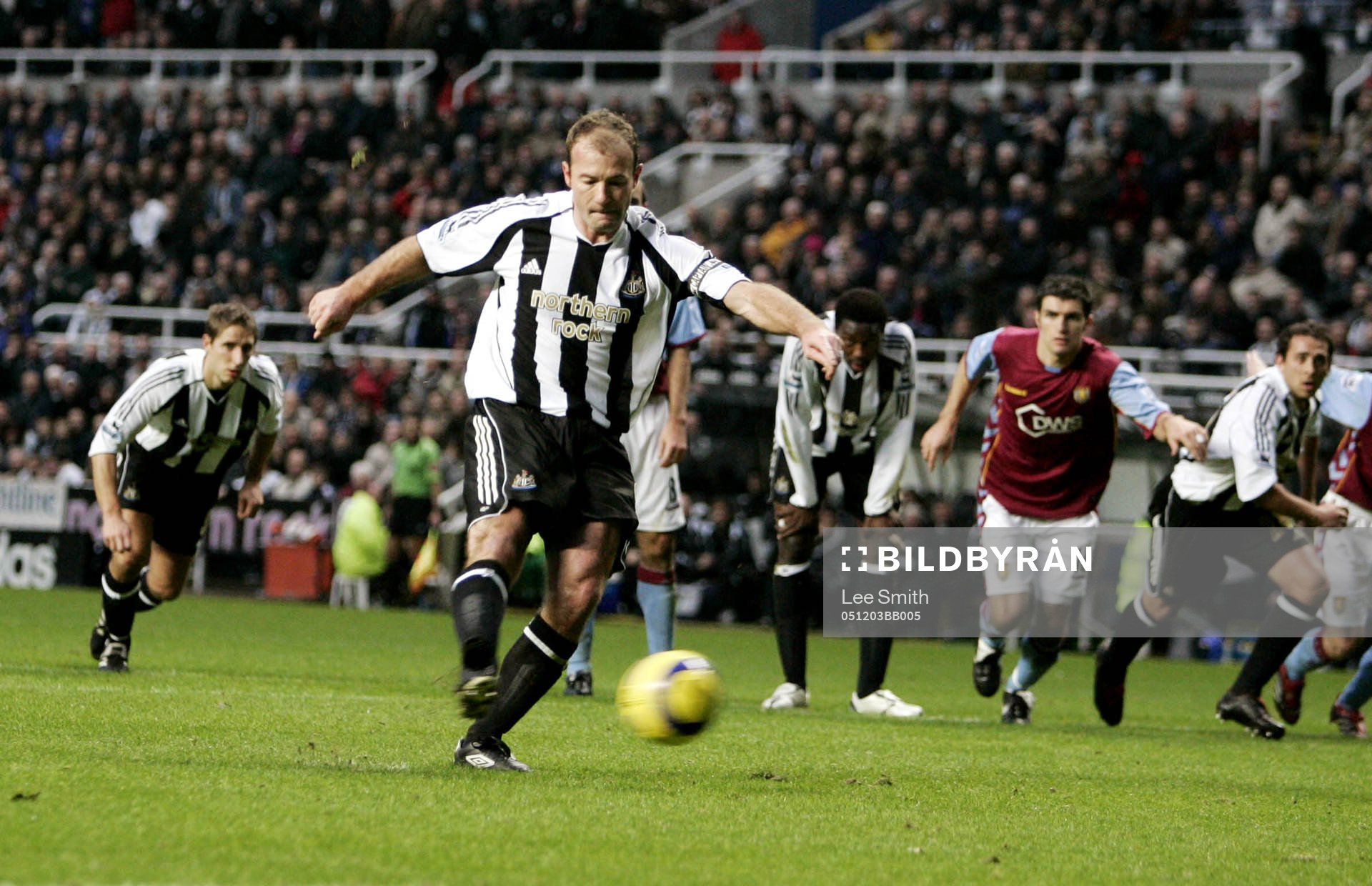 Fotboll, engelsk, Premier League, Newcastle United - Aston