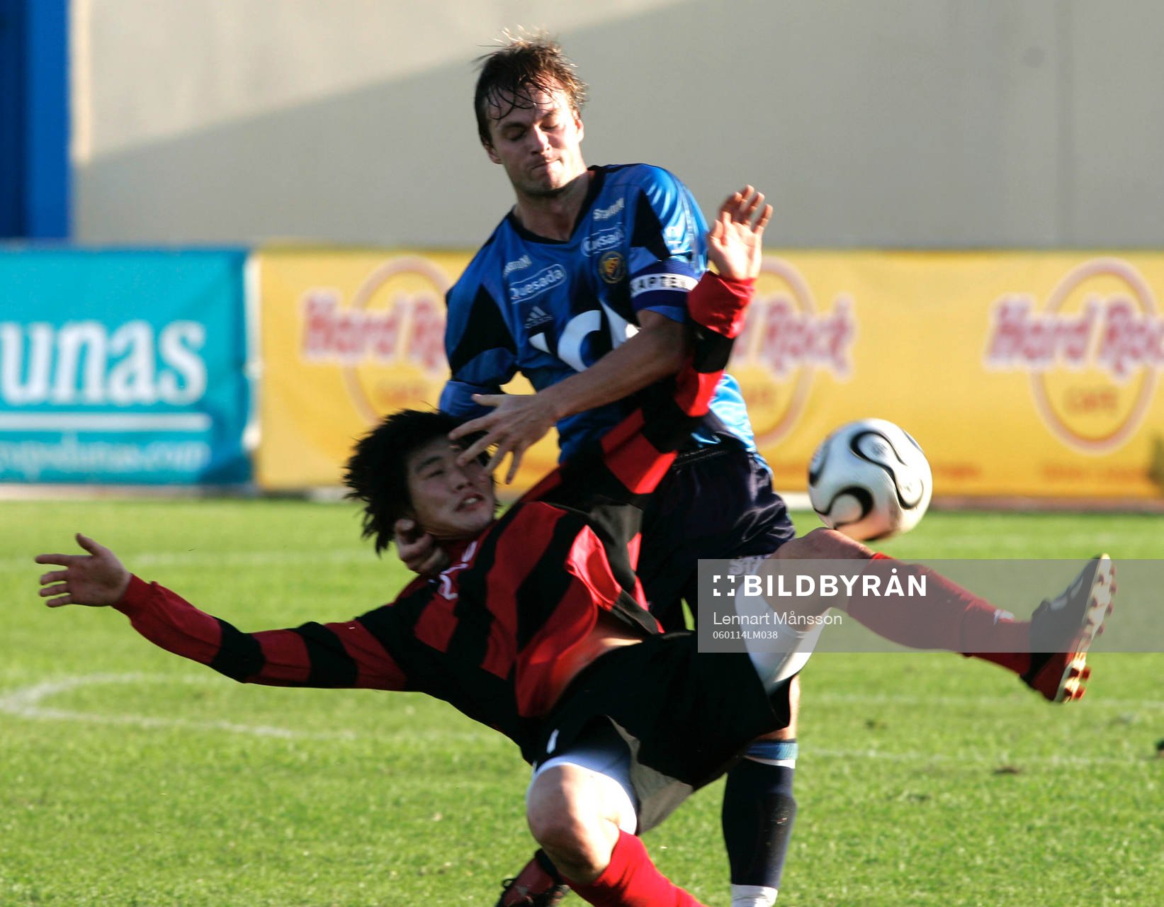 Markus Johannesson brottar ner en sydkorean